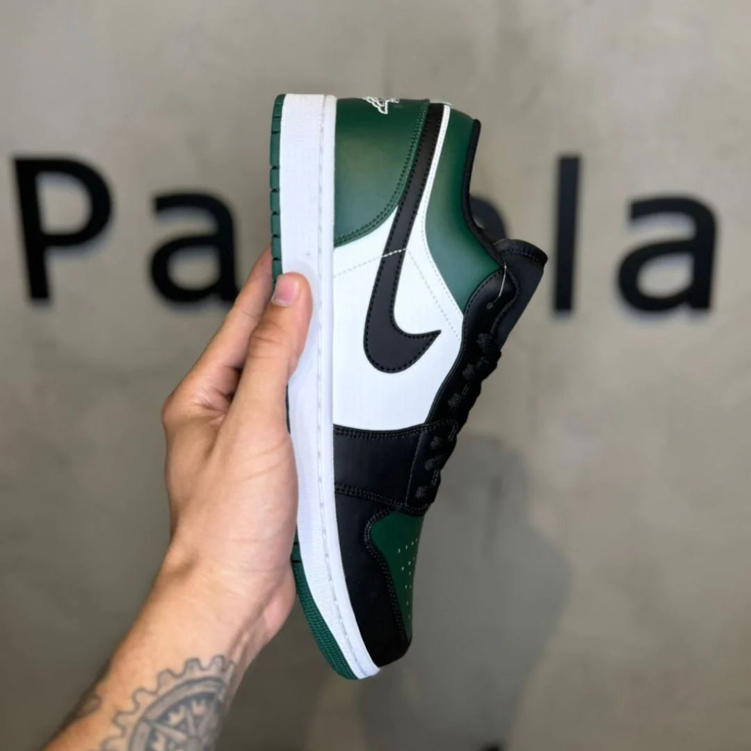 NIKE AIR JORDAN 1 LOW GREEN TOE