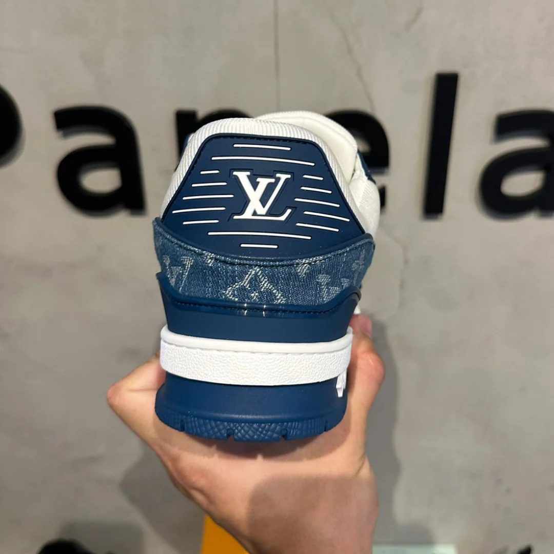 LV TRAINER AZUL E BRANCO